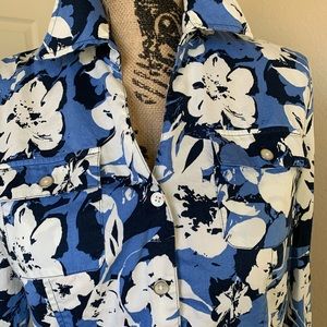 Jones New York floral Blouse.